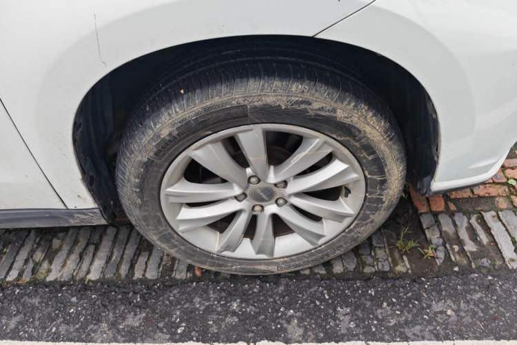 Used Haval H2 2015 1.5T Automatic Two-Wheel Drive Elite Edition Right Front Wheel Hub