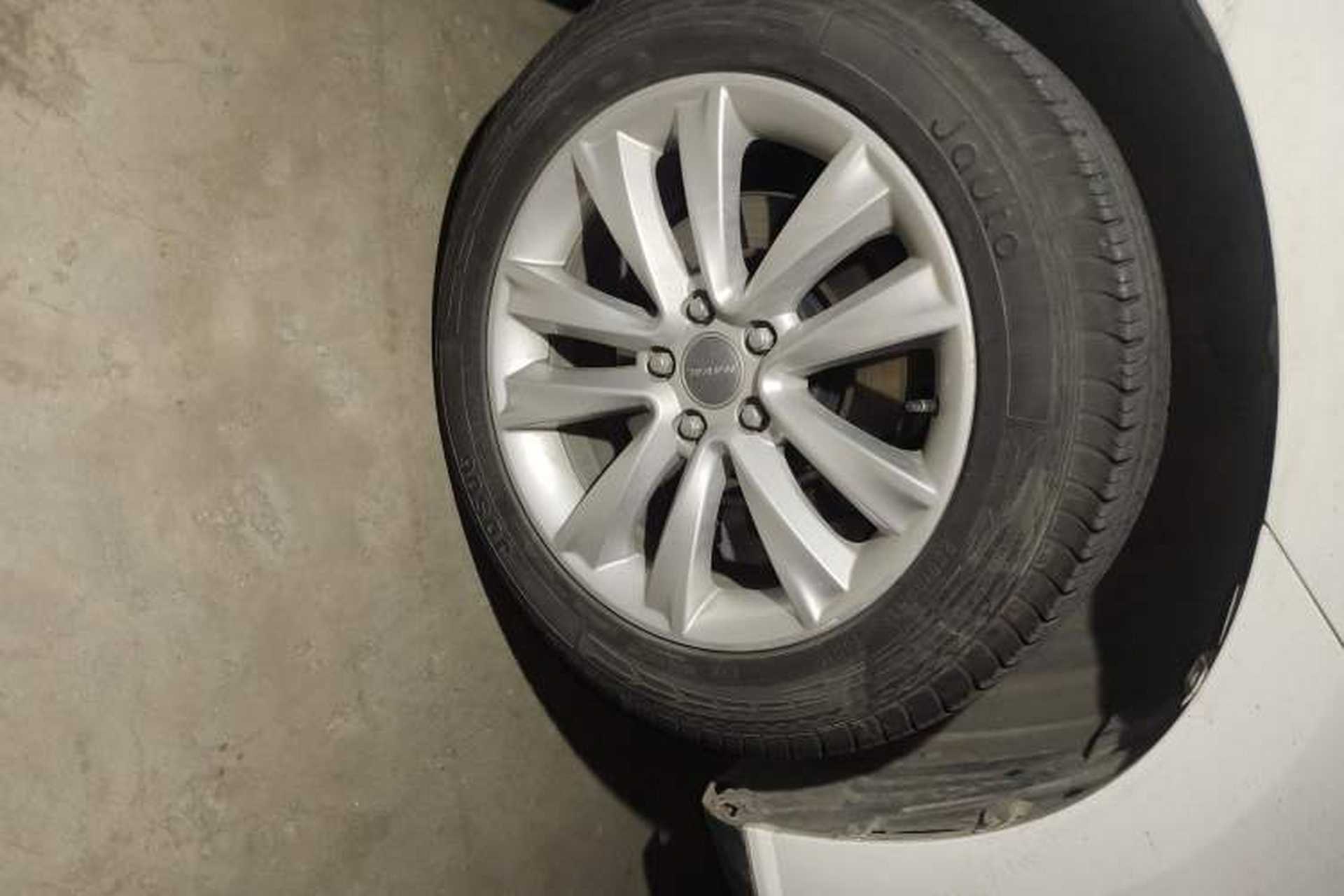 Used Haval H2 2015 1.5T Automatic Two-Wheel Drive Elite Edition Right Front Wheel Hub