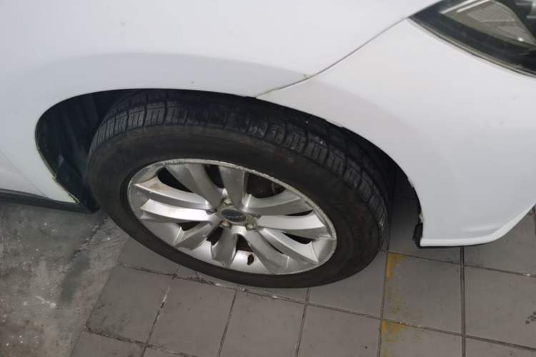Used Haval H2 2015 1.5T Automatic Two-Wheel Drive Prestige Edition Right Front Wheel Hub