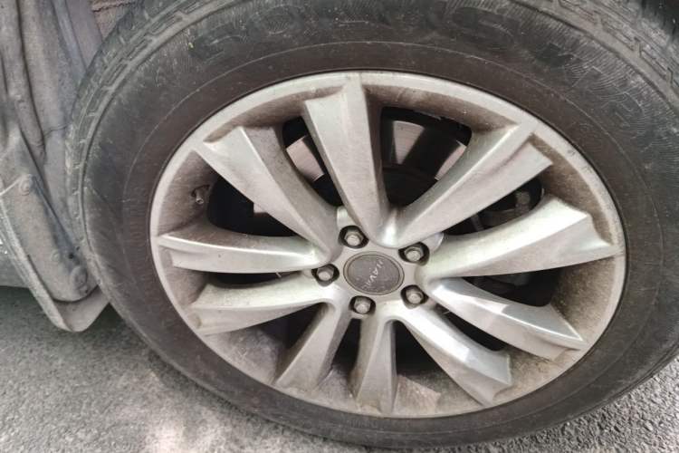 Used Haval H2 2015 1.5T Automatic Two-Wheel Drive Elite Edition Right Front Wheel Hub