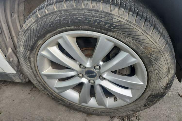 Used Haval H2 2015 1.5T Automatic Two-Wheel Drive Elite Edition Right Front Wheel Hub