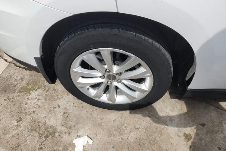 Used Haval H2 2015 1.5T Automatic Two-Wheel Drive Elite Edition Right Rear Wheel Hub