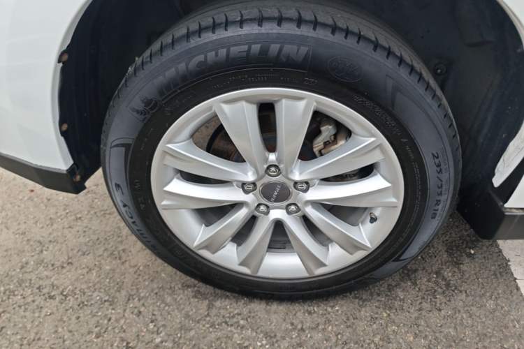 Used Haval H2 2015 1.5T Automatic Two-Wheel Drive Elite Edition Right Rear Wheel Hub