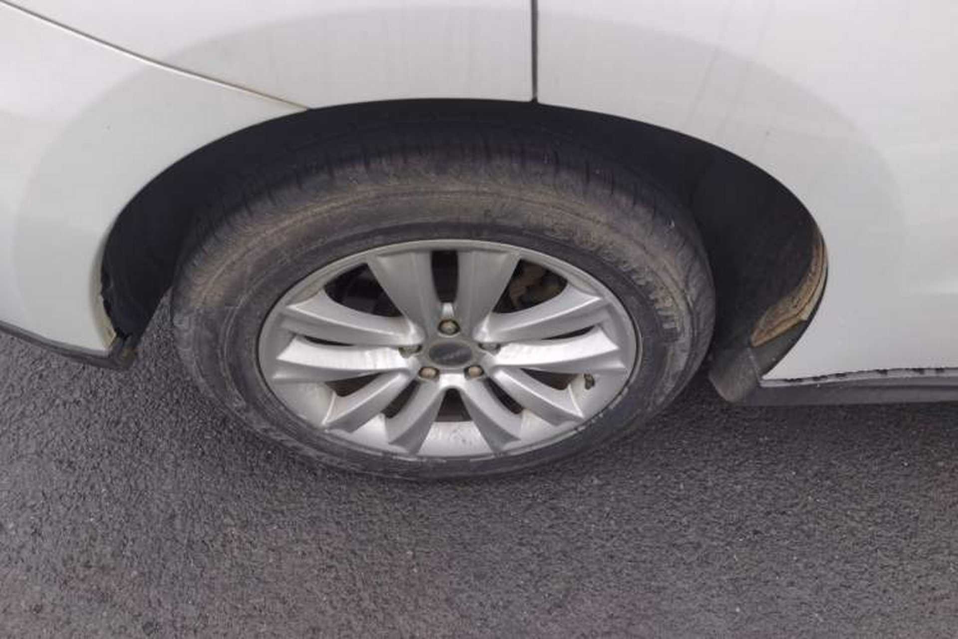 Used Haval H2 2015 1.5T Automatic Two-Wheel Drive Elite Edition Right Rear Wheel Hub
