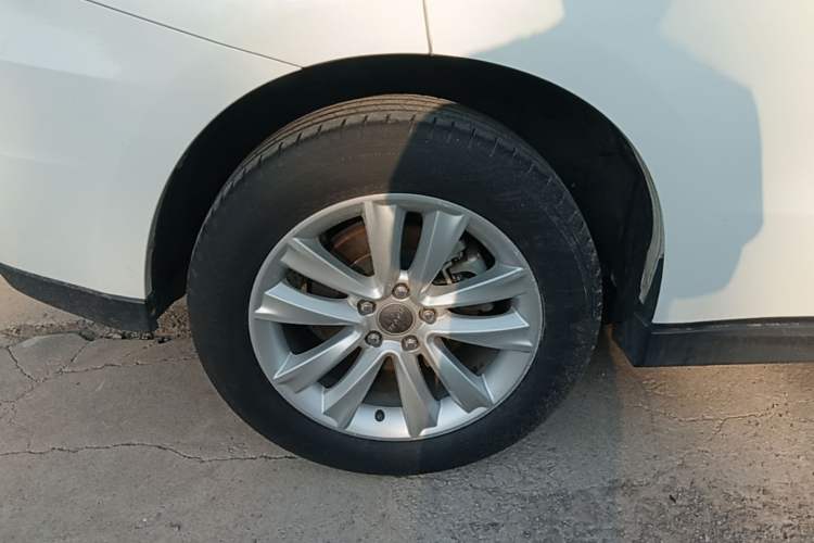 Used Haval H2 2015 1.5T Automatic Two-Wheel Drive Elite Edition Right Rear Wheel Hub