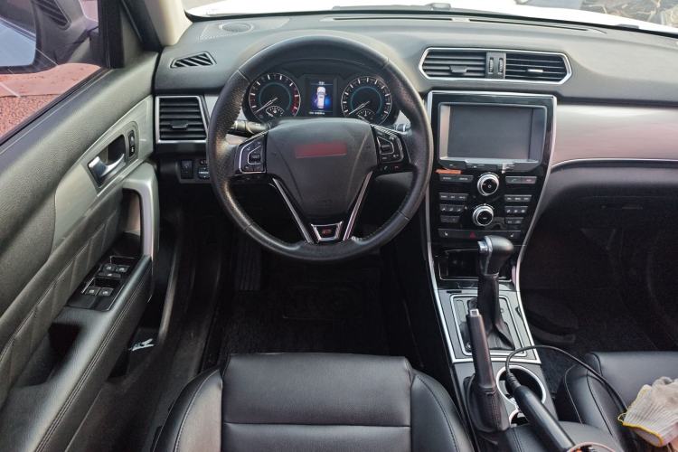 Used Haval H2 2015 1.5T Automatic Two-Wheel Drive Elite Edition Steering Wheel