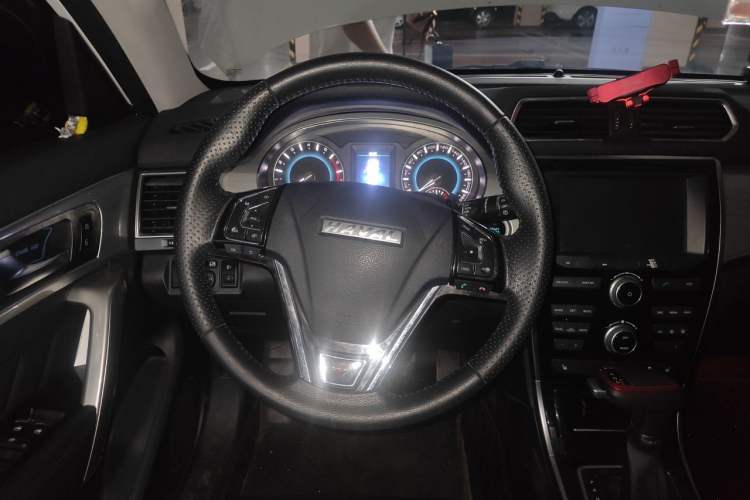 Used Haval H2 2015 1.5T Automatic Two-Wheel Drive Prestige Edition Steering Wheel