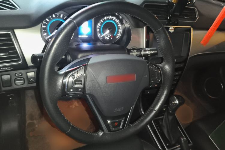 Used Haval H2 2015 1.5T Automatic Two-Wheel Drive Elite Edition Steering Wheel