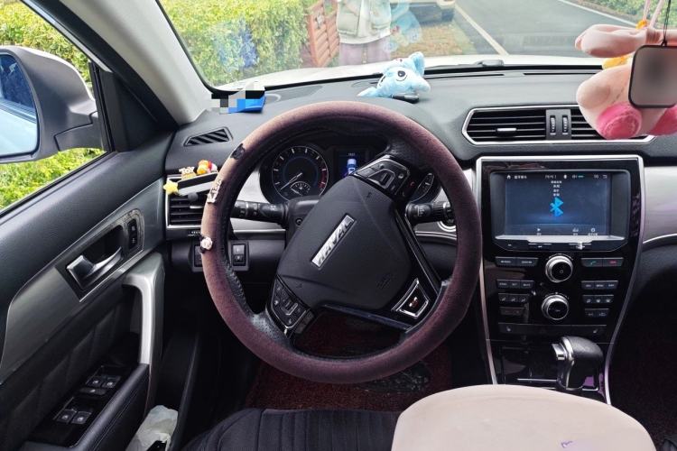 Used Haval H2 2015 1.5T Automatic Two-Wheel Drive Elite Edition Steering Wheel