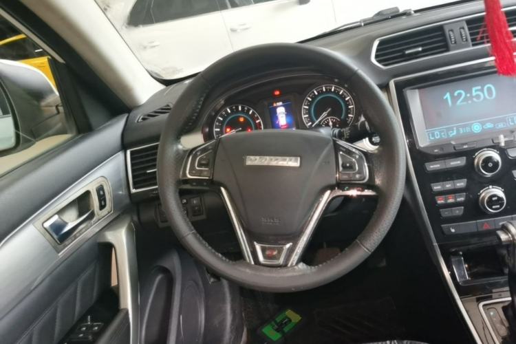 Used Haval H2 2015 1.5T Automatic Two-Wheel Drive Prestige Edition Steering Wheel