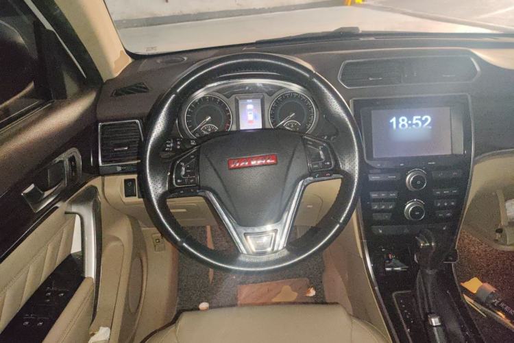 Used Haval H2 2015 1.5T Automatic Two-Wheel Drive Elite Edition Steering Wheel