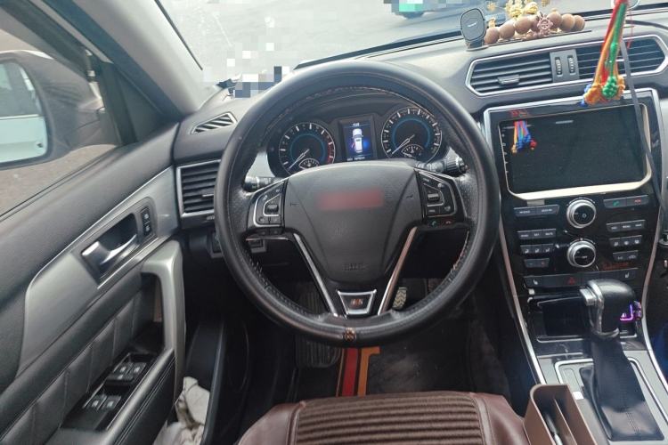 Used Haval H2 2015 1.5T Automatic Two-Wheel Drive Elite Edition Steering Wheel