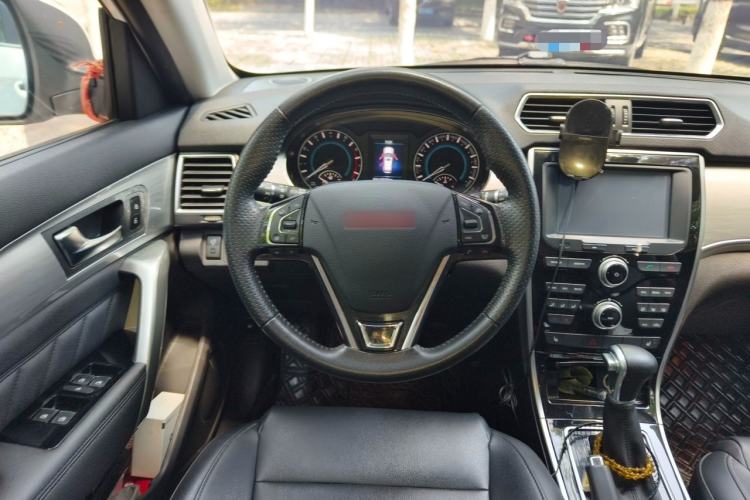 Used Haval H2 2015 1.5T Automatic Two-Wheel Drive Elite Edition Steering Wheel