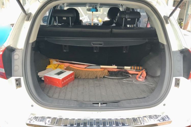 Used Haval H2 2015 1.5T Automatic Two-Wheel Drive Prestige Edition Trunk