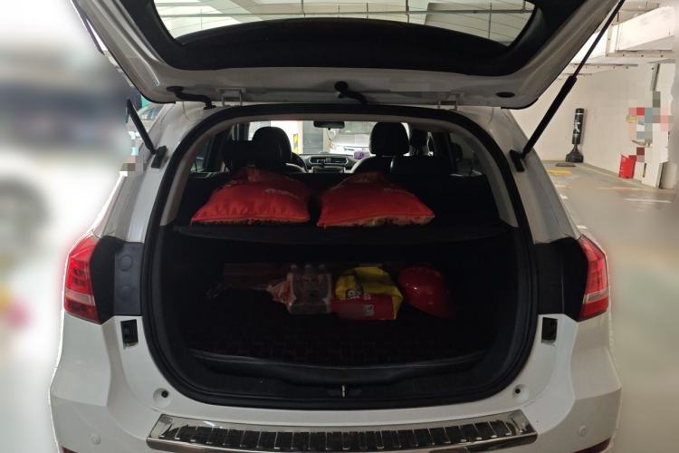 Used Haval H2 2015 1.5T Automatic Two-Wheel Drive Elite Edition Trunk