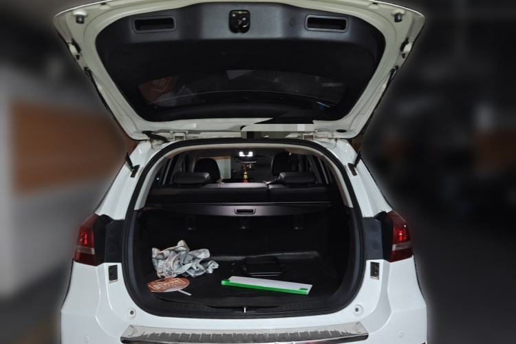 Used Haval H2 2015 1.5T Automatic Two-Wheel Drive Elite Edition Trunk