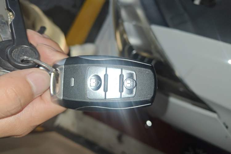 Used Haval H2 2015 1.5T Automatic Two-Wheel Drive Prestige Edition Vehicle Key