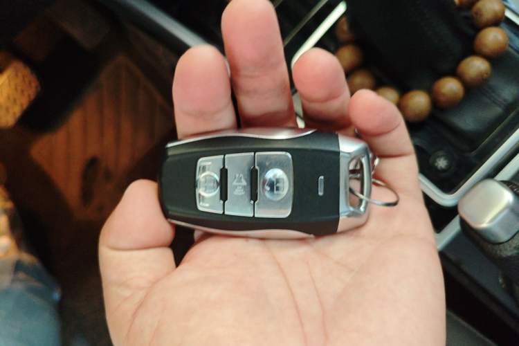Used Haval H2 2015 1.5T Automatic Two-Wheel Drive Elite Edition Vehicle Key