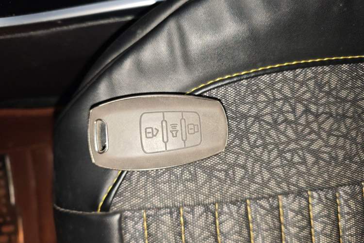 Used Haval H2 2015 1.5T Automatic Two-Wheel Drive Elite Edition Vehicle Key