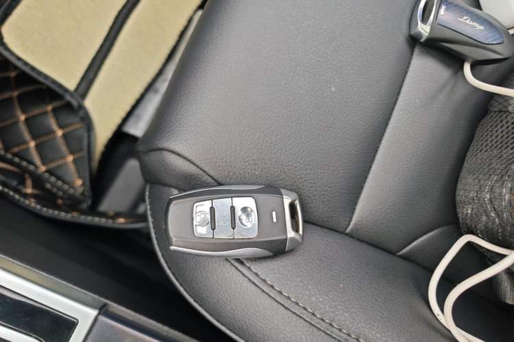 Used Haval H2 2015 1.5T Automatic Two-Wheel Drive Elite Edition Vehicle Key
