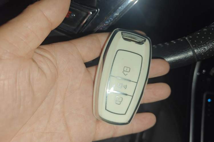 Used Haval H2 2015 1.5T Automatic Two-Wheel Drive Prestige Edition Vehicle Key