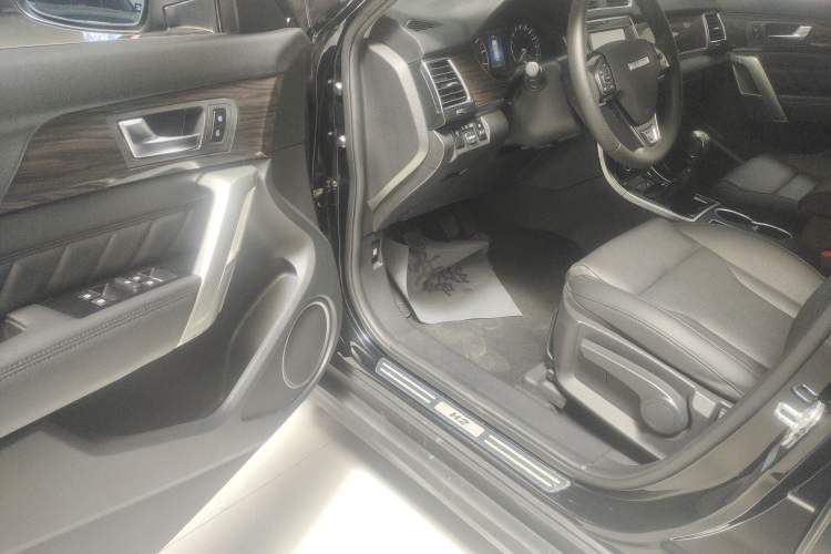 Used Haval H2 2016 Red-Label 1.5T Manual Two-Wheel Drive Luxury Model Driver Seat