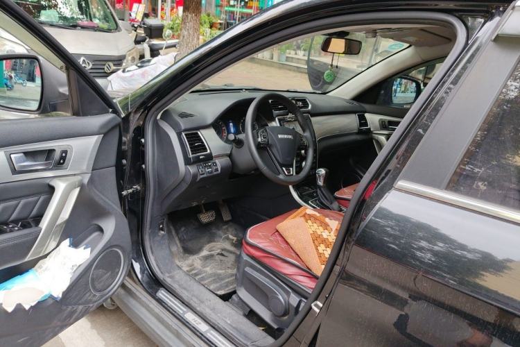 Used Haval H2 2016 Red-Label 1.5T Automatic Two-Wheel Drive Luxury Model Driver Seat