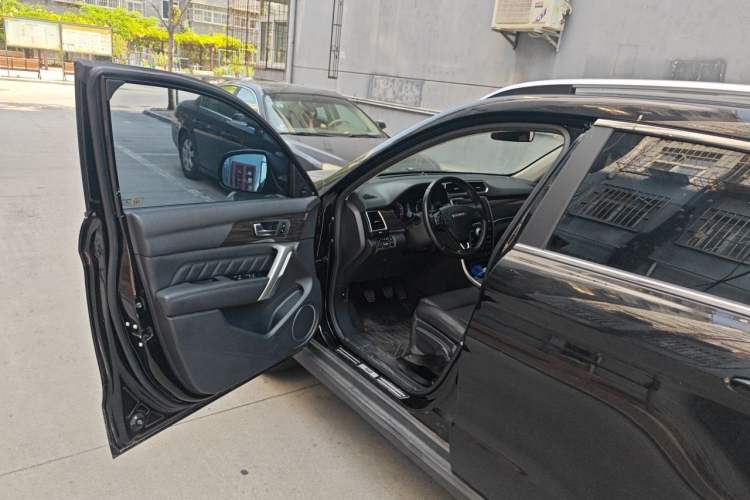 Used Haval H2 2016 Red-Label 1.5T Manual Two-Wheel Drive Luxury Model Driver Seat