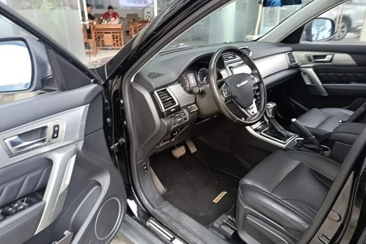 Used Haval H2 2016 Red Label 1.5T Automatic Two-Wheel Drive Elite Model Driver Seat