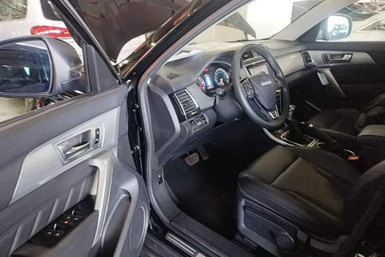 Used Haval H2 2016 Red Label 1.5T Automatic Two-Wheel Drive Elite Model Driver Seat