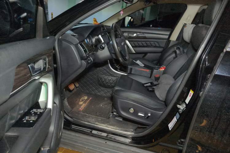 Used Haval H2 2016 Red Label 1.5T Automatic Two-Wheel Drive Prestige Model Driver Seat