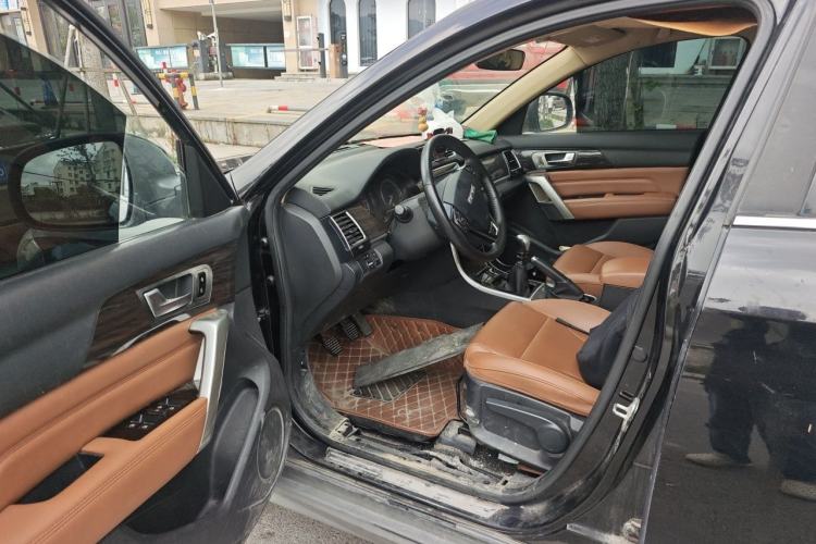 Used Haval H2 2016 Red Label 1.5T Manual Two-Wheel Drive Elite Model Driver Seat