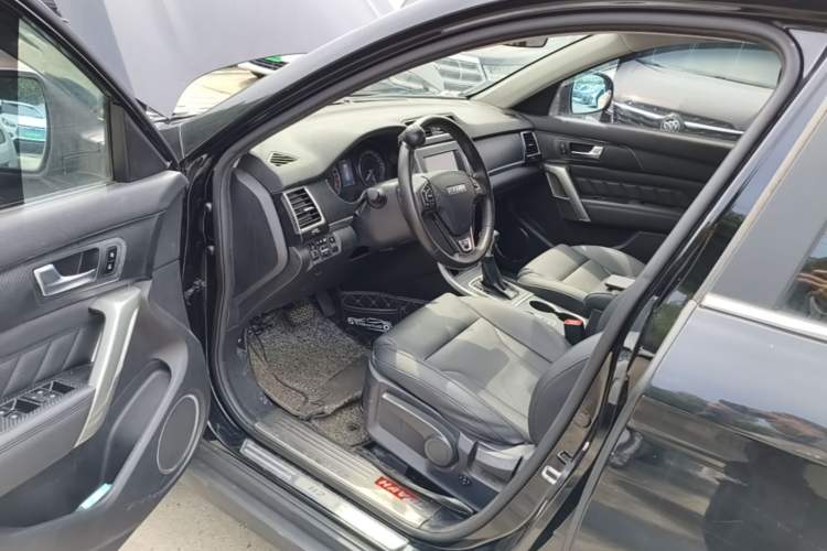 Used Haval H2 2016 Red-Label 1.5T Automatic Two-Wheel Drive Luxury Model Driver Seat