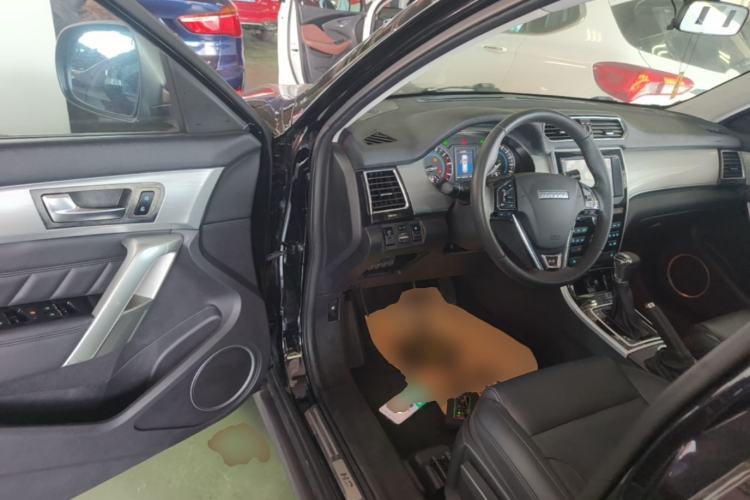 Used Haval H2 2016 Red Label 1.5T Automatic Two-Wheel Drive Elite Model Driver Seat