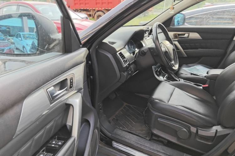 Used Haval H2 2016 Red-Label 1.5T Automatic Two-Wheel Drive Luxury Model Driver Seat