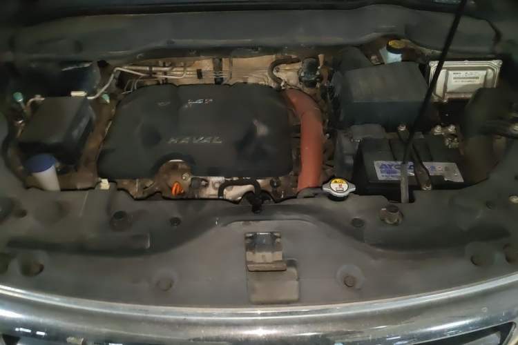 Used Haval H2 2016 Red-Label 1.5T Manual Two-Wheel Drive Luxury Model Engine Bay