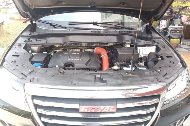 Used Haval H2 2016 Red-Label 1.5T Automatic Two-Wheel Drive Luxury Model Engine Bay