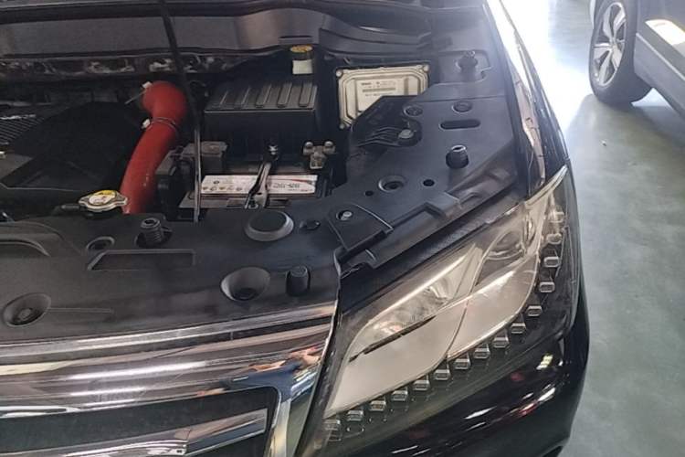 Used Haval H2 2016 Red Label 1.5T Automatic Two-Wheel Drive Elite Model Engine Bay Left
