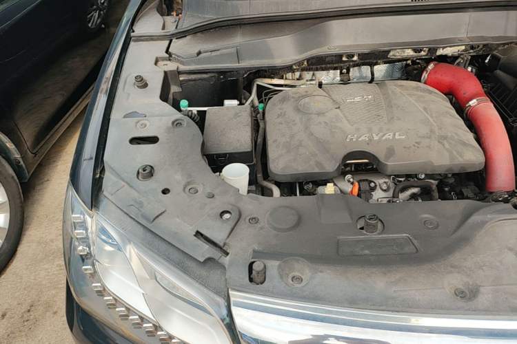 Used Haval H2 2016 Red Label 1.5T Automatic Two-Wheel Drive Elite Model Engine Bay Right