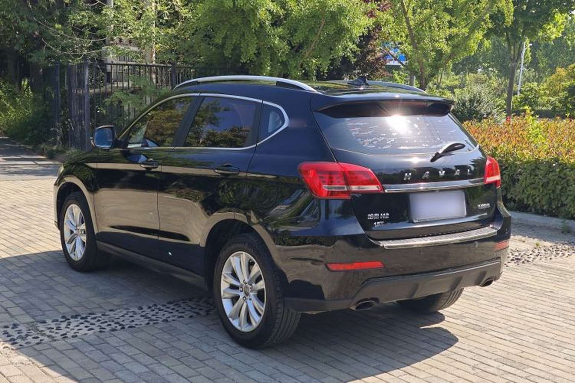 Used Haval H2 2016 Red Label 1.5T Automatic Two-Wheel Drive Elite Model Exterior 3