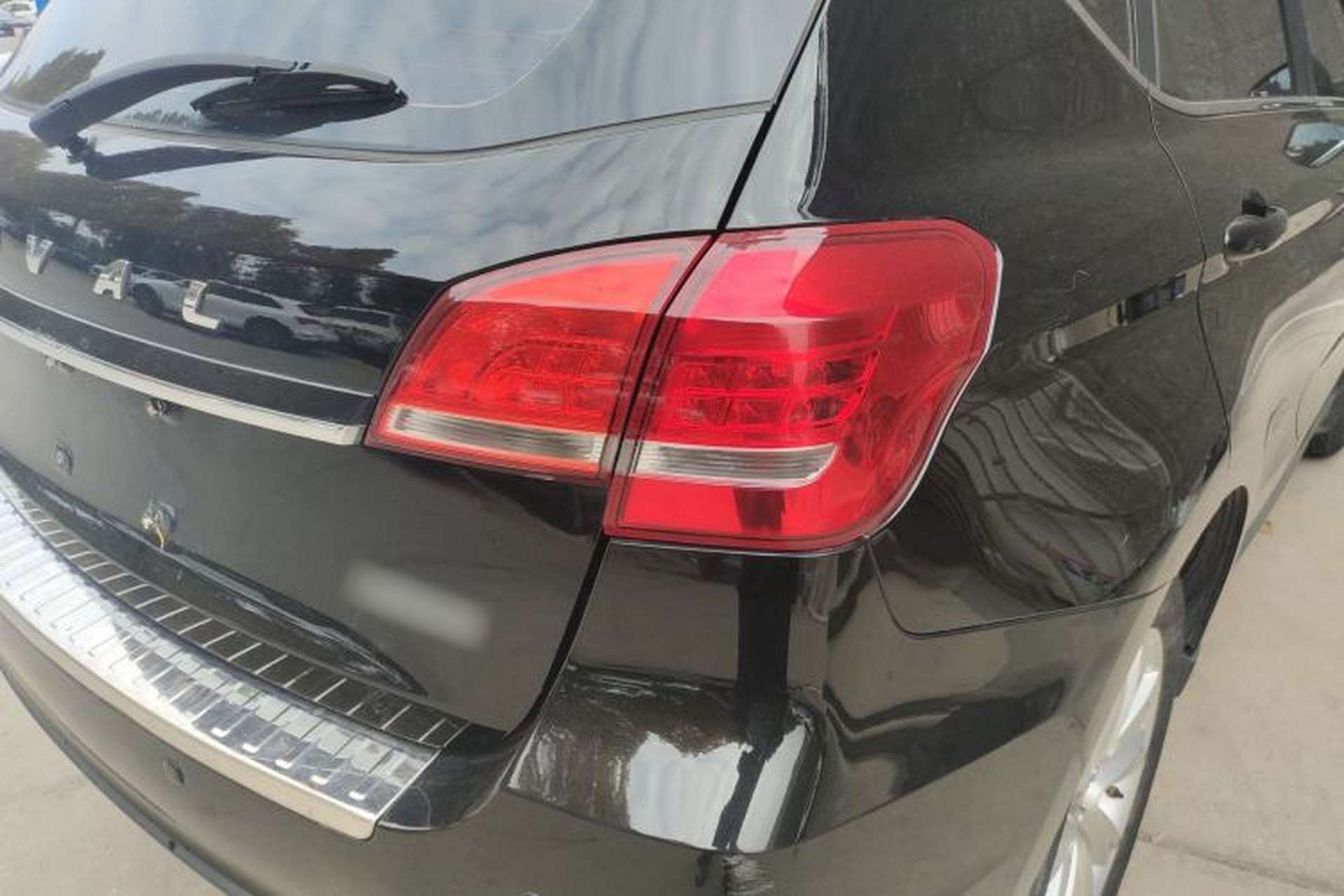 Used Haval H2 2016 Red Label 1.5T Manual Two-Wheel Drive Elite Model Exterior 6