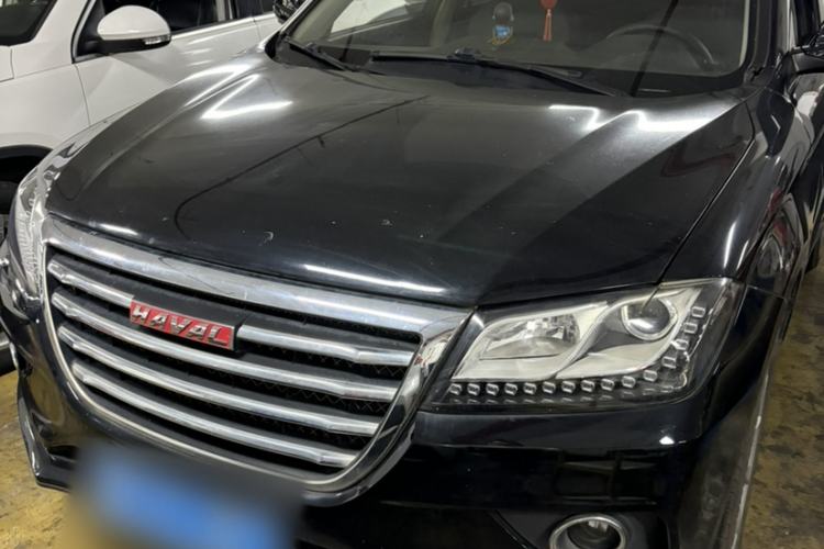 Used Haval H2 2016 Red-Label 1.5T Manual Two-Wheel Drive Luxury Model Exterior 7