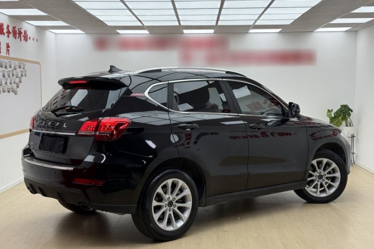 Used Haval H2 2016 Red-Label 1.5T Manual Two-Wheel Drive Luxury Model Exterior 9