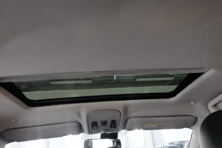 Used Haval H2 2016 Red Label 1.5T Automatic Two-Wheel Drive Elite Model Headliner