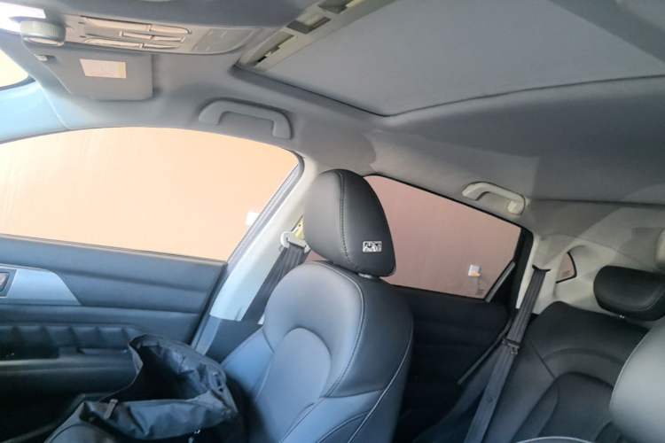 Used Haval H2 2016 Red Label 1.5T Automatic Two-Wheel Drive Prestige Model Headliner