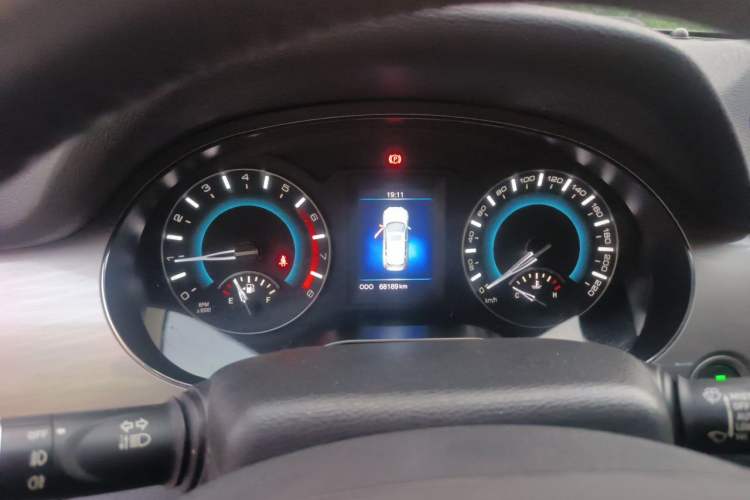 Used Haval H2 2016 Red-Label 1.5T Manual Two-Wheel Drive Luxury Model Instrument Cluster