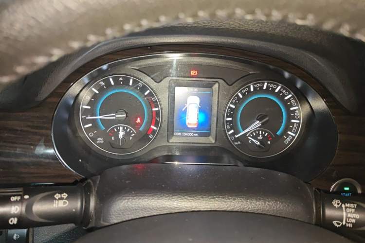 Used Haval H2 2016 Red-Label 1.5T Manual Two-Wheel Drive Luxury Model Instrument Cluster