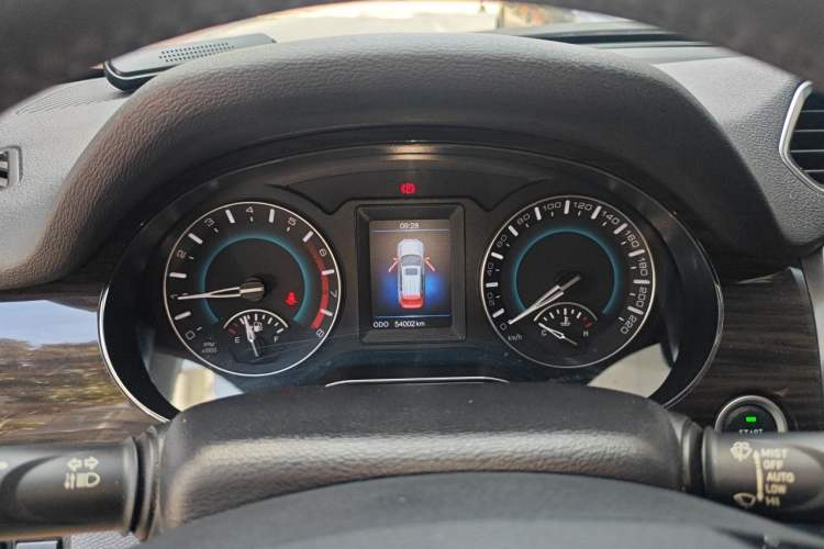 Used Haval H2 2016 Red-Label 1.5T Manual Two-Wheel Drive Luxury Model Instrument Cluster