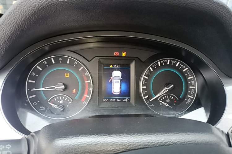 Used Haval H2 2016 Red Label 1.5T Automatic Two-Wheel Drive Elite Model Instrument Cluster