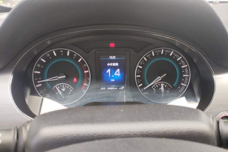 Used Haval H2 2016 Red-Label 1.5T Automatic Two-Wheel Drive Luxury Model Instrument Cluster
